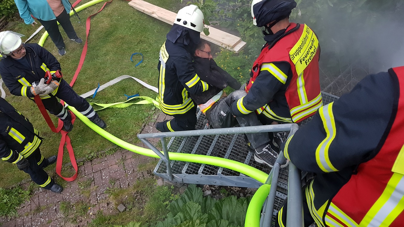 20190515_195607_resized 20190515_195607_resized